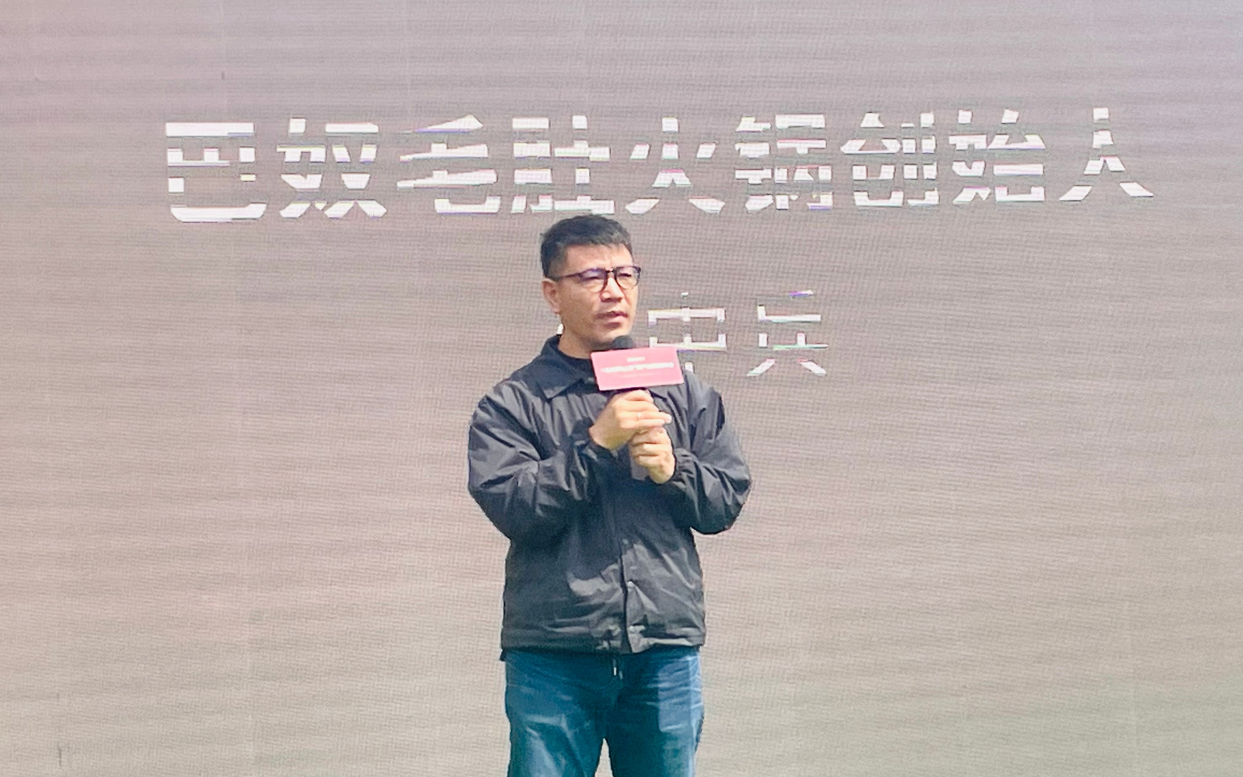 吴正戈最新动态及小巷深处的独特风味探秘